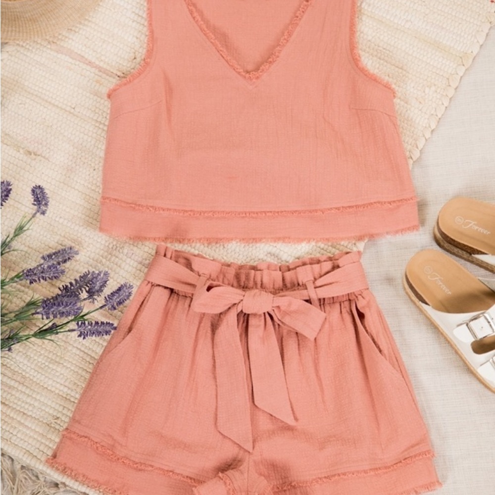 VeryJ Boutique Beach Days set -vneck cropped tank & paper bag short set with bow